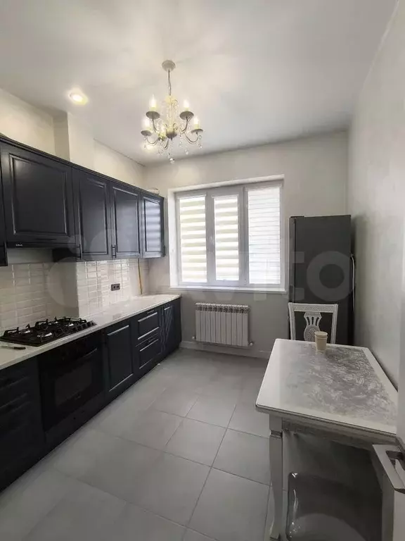 1-к. квартира, 45 м, 4/4 эт. - Фото 0