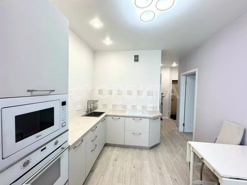 1-к кв. Тюменская область, Тюмень ул. Ветеранов Труда, 9А (34.9 м) - Фото 1