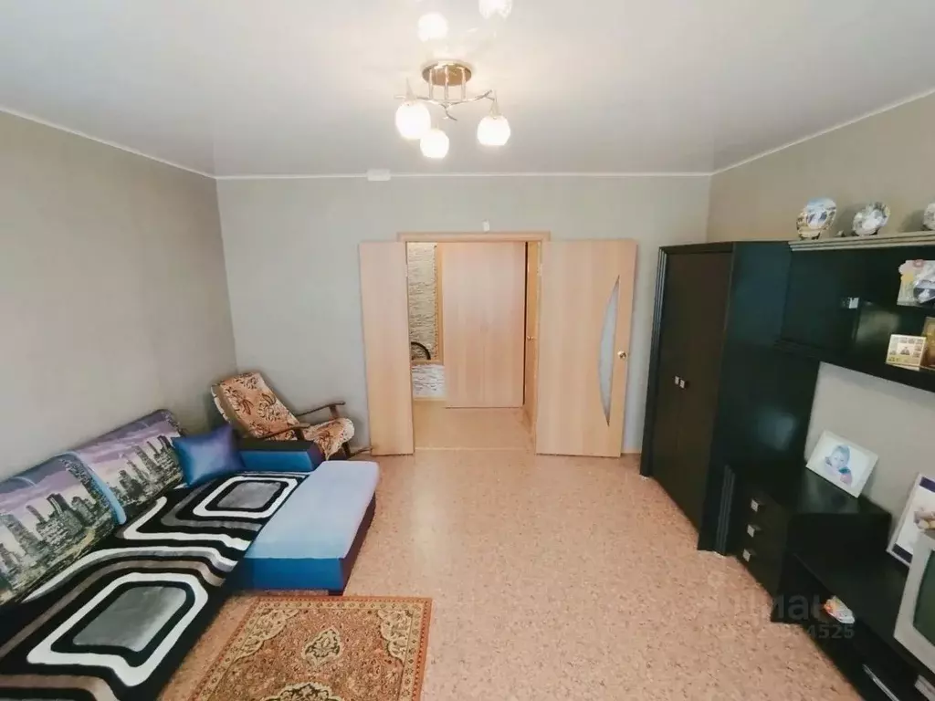 1-к кв. Кемеровская область, Ленинск-Кузнецкий бул. Клюева, 4 (39.8 м) - Фото 1