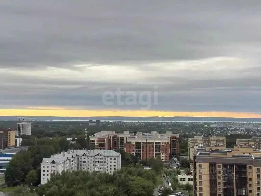 2-к кв. Татарстан, Казань ул. Рауиса Гареева, 103А (50.0 м) - Фото 1