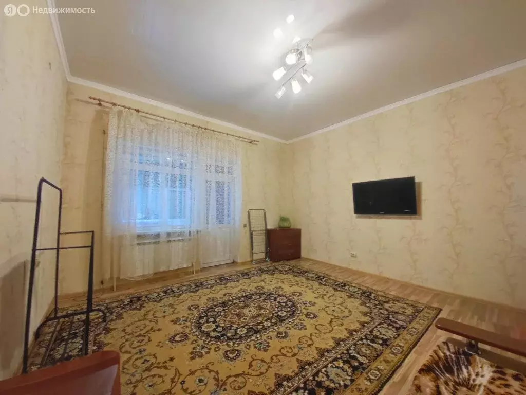 1-комнатная квартира: Ростов-на-Дону, улица Содружества, 22 (38 м) - Фото 0