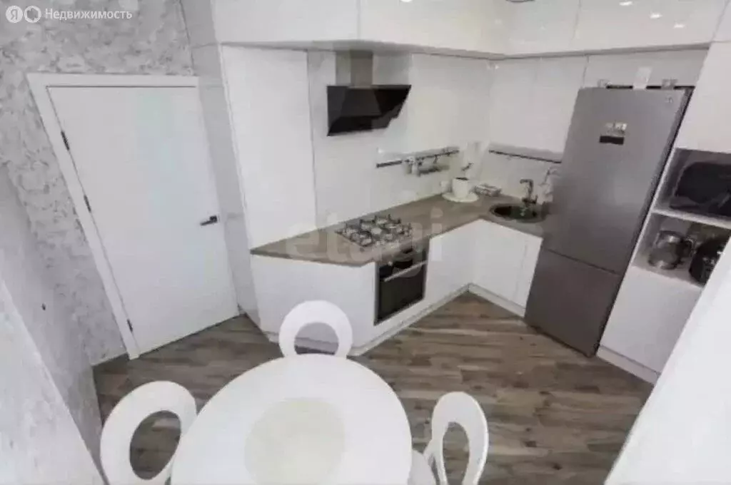 2-комнатная квартира: Калининград, улица Маршала Баграмяна, 36 (63 м) - Фото 2