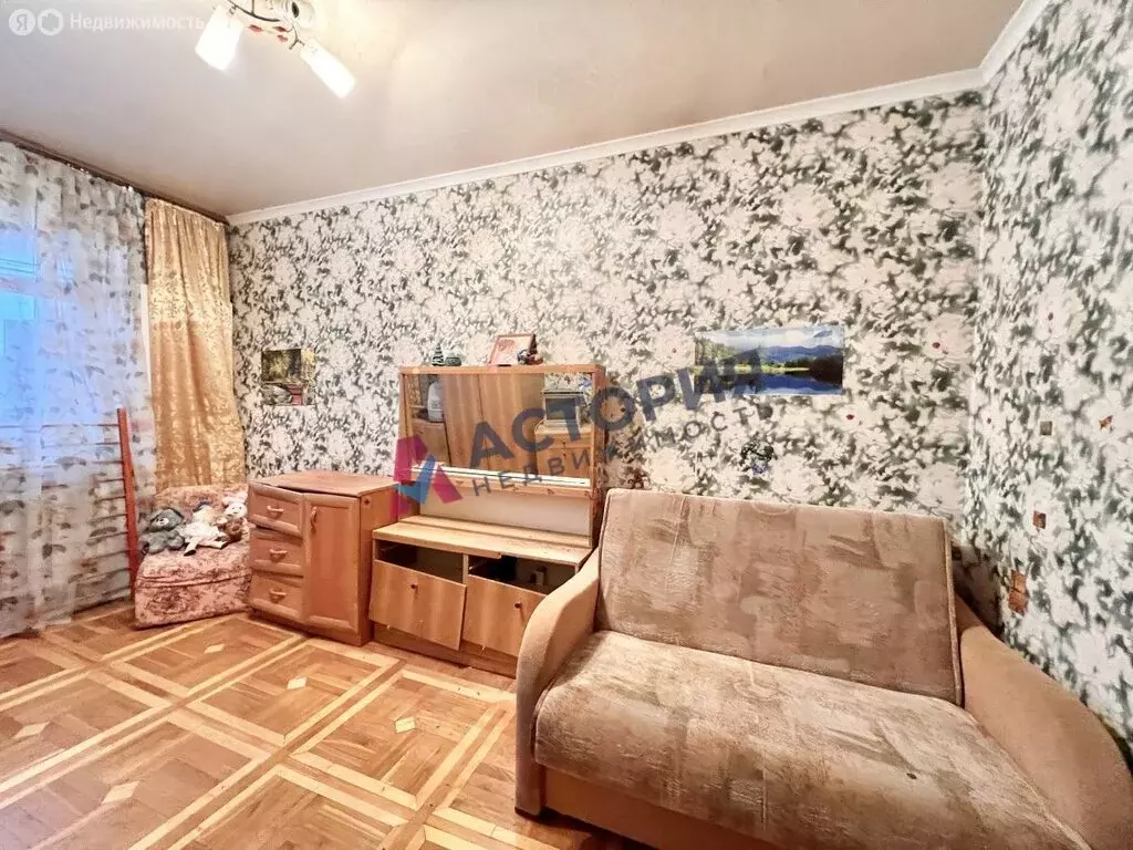 3-комнатная квартира: Тула, улица Пузакова, 17 (64.7 м) - Фото 2