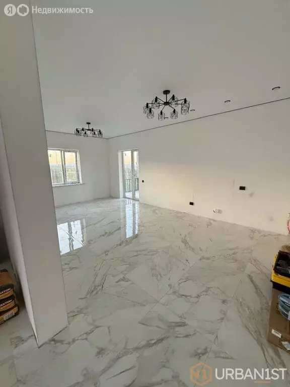 Дом в городской округ Красноярск, деревня Бугачево (174 м) - Фото 1