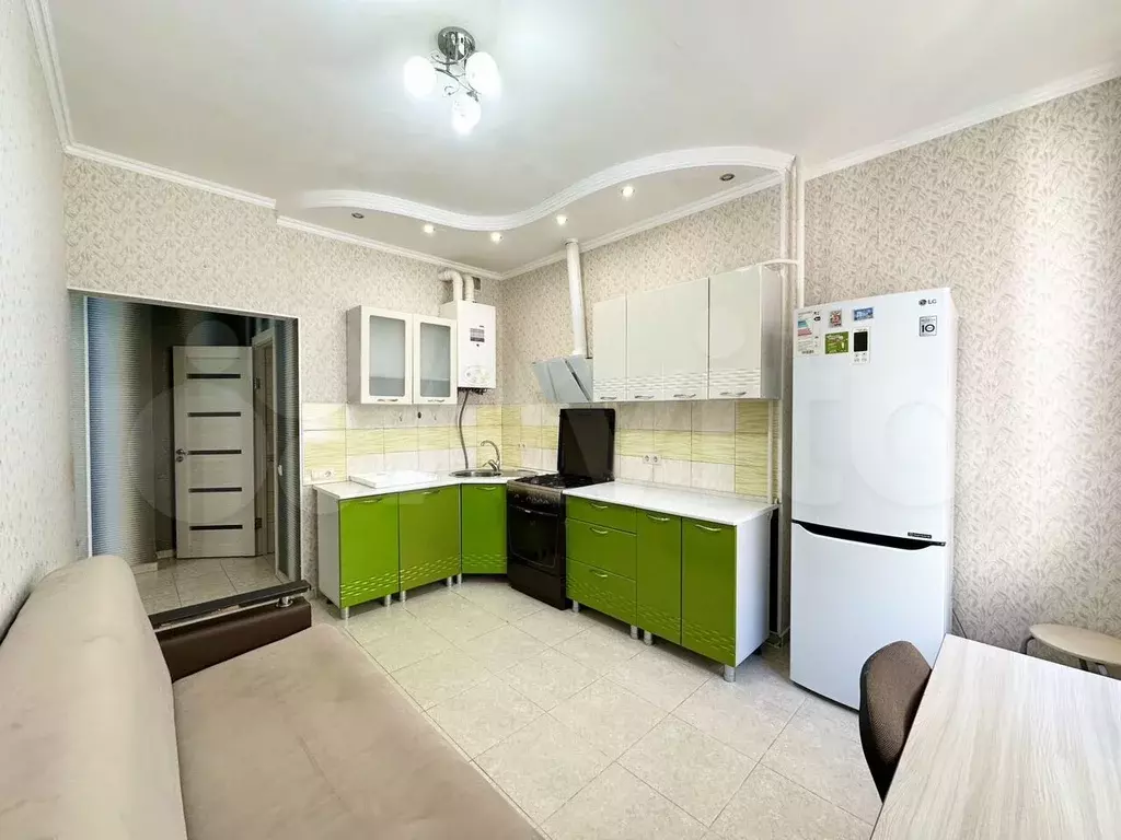 1-к. квартира, 45 м, 2/5 эт. - Фото 1