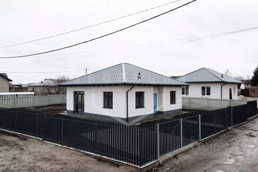 Дом в Калининградская область, Гурьевский муниципальный округ, пос. ... - Фото 1