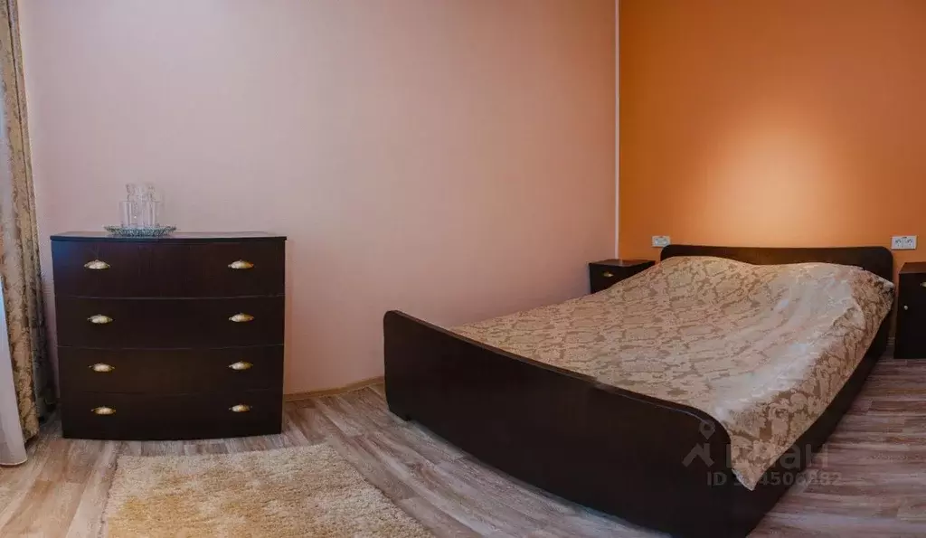 Комната Кемеровская область, Междуреченск ул. Чульжан, 124 (40.0 м) - Фото 1