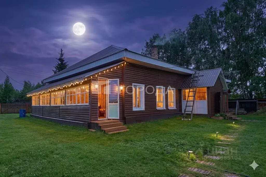 Дом в Томская область, Кожевниковский район, с. Киреевск ул. Ленина, ... - Фото 1