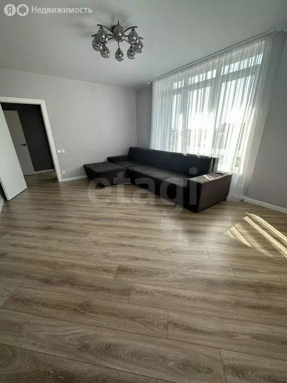 3-комнатная квартира: посёлок городского типа Нахабино, улица ... - Фото 1