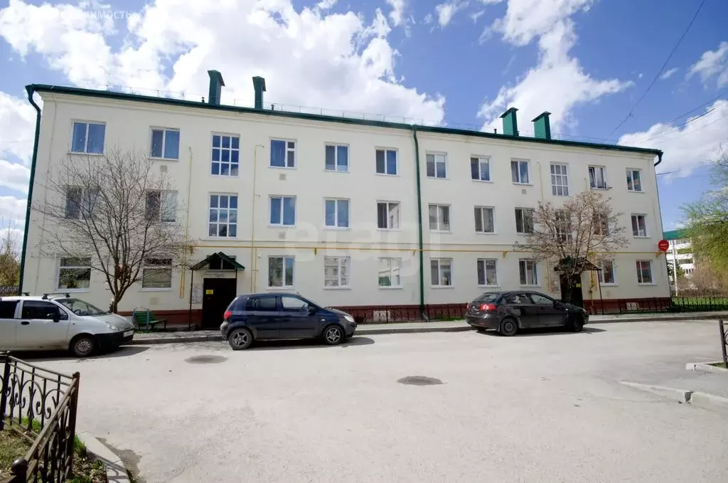 2-комнатная квартира: Заводоуковск, улица Республики, 1 (45.2 м) - Фото 1