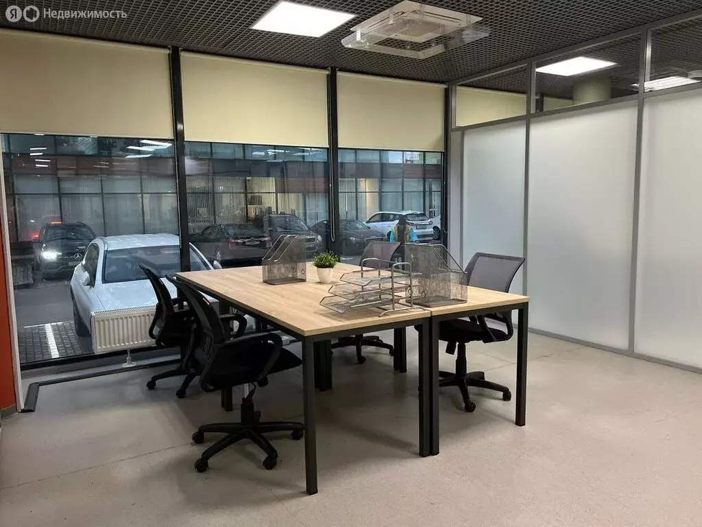 Офис (242 м) - Фото 1
