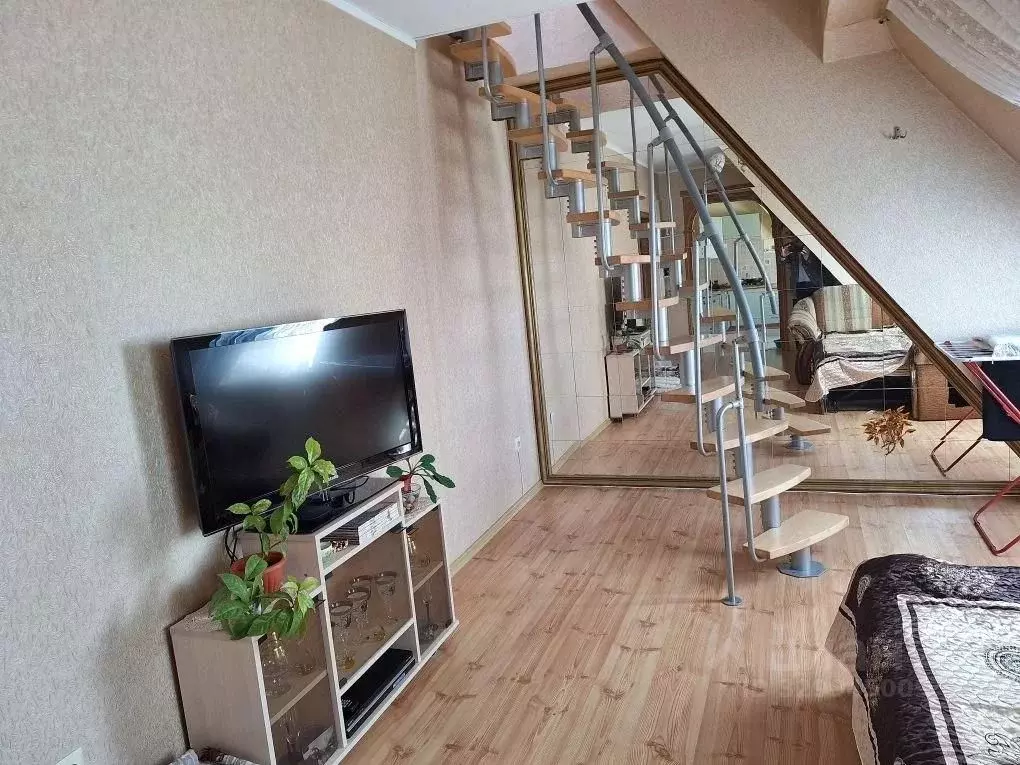 2-к кв. Калининградская область, Калининград Осенняя ул. (63.2 м) - Фото 1