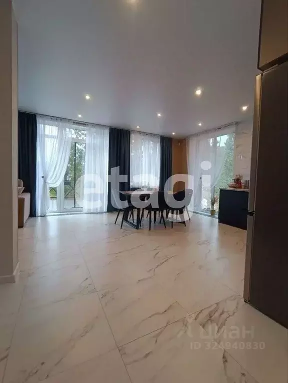 Дом в Красноярский край, Дивногорск городской округ, пос. Манский пер. ... - Фото 1