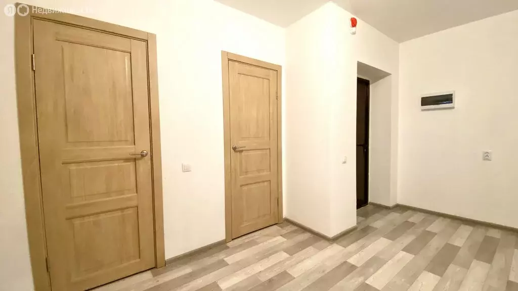 3-комнатная квартира: Новодвинск, улица Добровольского, 7 (83 м) - Фото 1