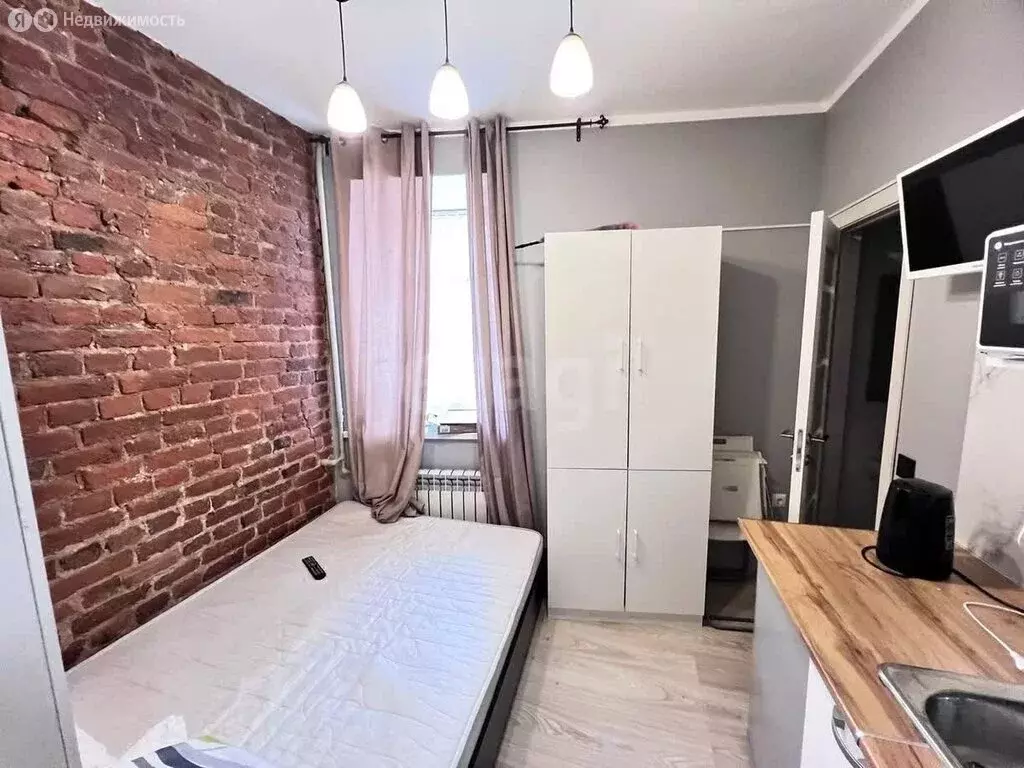 Квартира-студия: Санкт-Петербург, улица Константина Заслонова, 9/4 ... - Фото 1