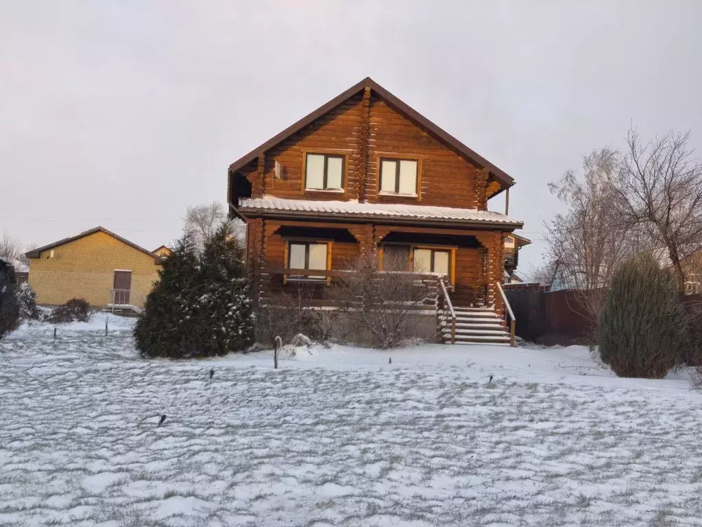 Дом в Ульяновская область, Сенгилеевский район, Елаурское с/пос, с. ... - Фото 1