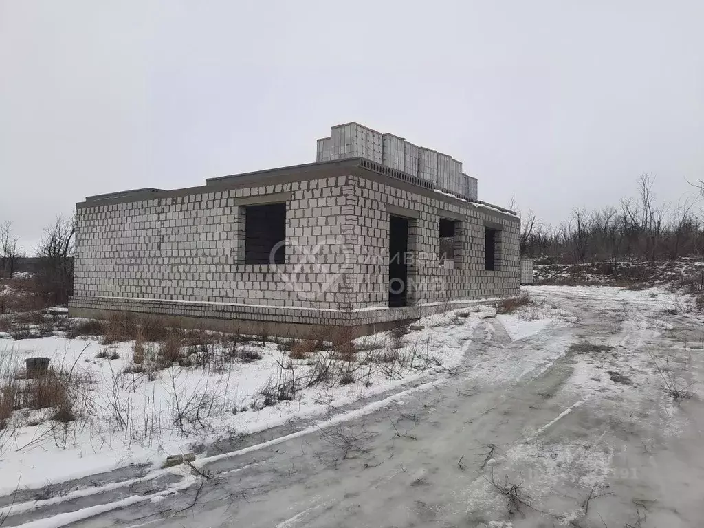 Дом в Волгоградская область, Волгоград ул. Дусева (200 м) - Фото 0