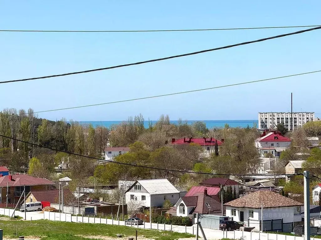 Участок в Севастополь ул. Батарейная, 24к4 (10.0 сот.) - Фото 1