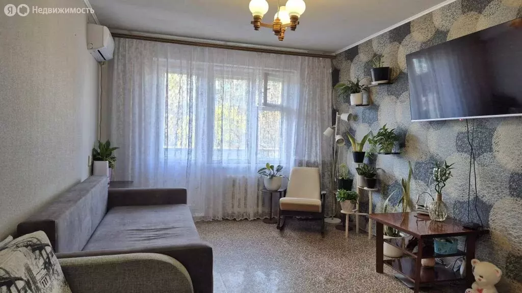 2-комнатная квартира: Саратов, Волгоградская улица, 12 (54 м) - Фото 1