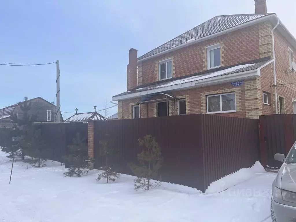 Коттедж в Омская область, Омский район, Лузинское с/пос, д. Приветная ... - Фото 1