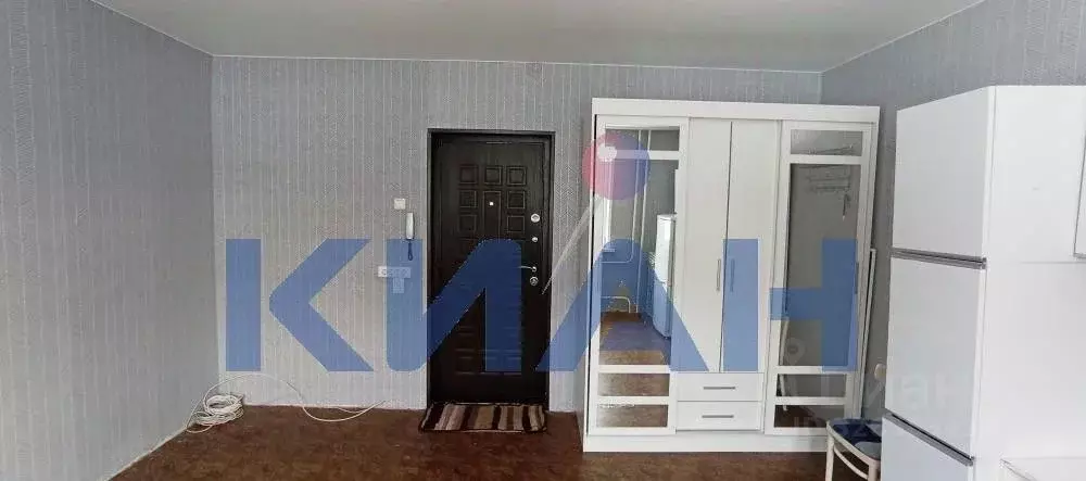 Комната Красноярский край, Красноярск ул. 60 лет Октября, 151 (18.7 м) - Фото 2