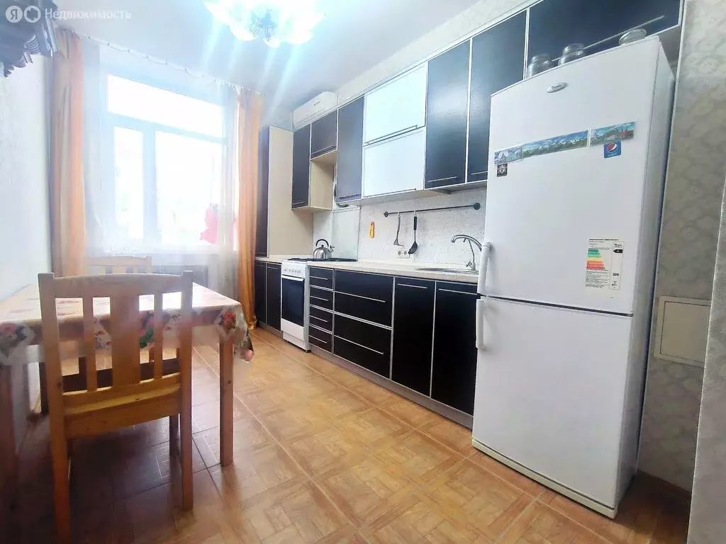 1-комнатная квартира: Батайск, улица Комарова, 131А (45 м) - Фото 0