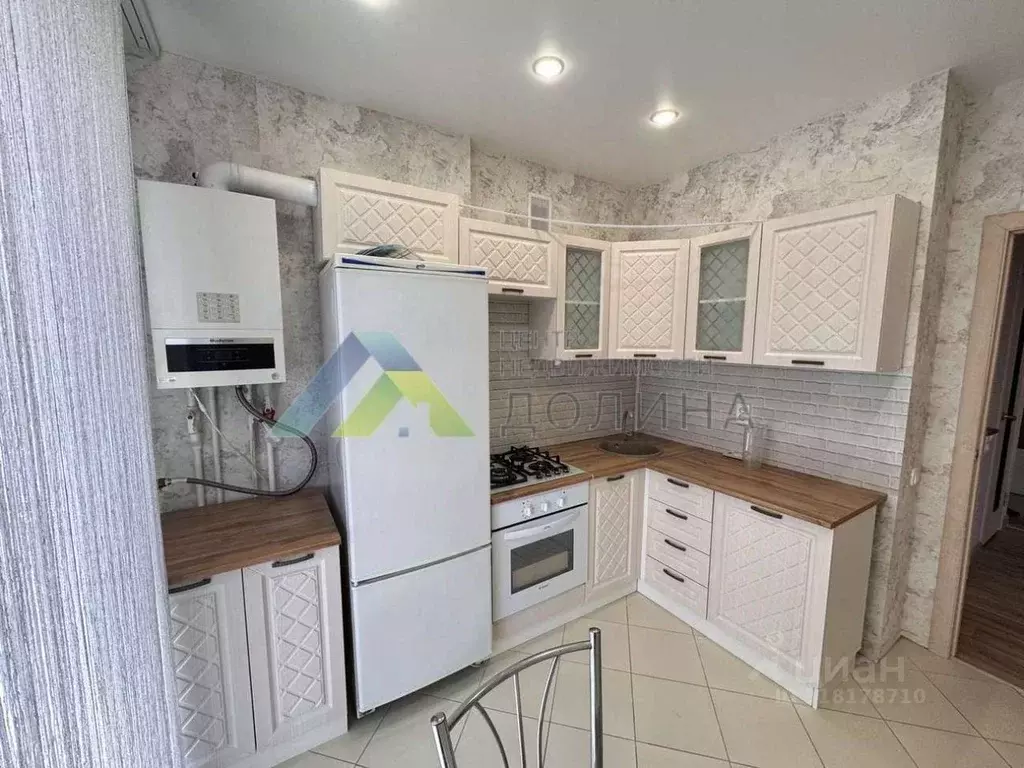 2-к кв. Волгоградская область, Волгоград ул. Солнечникова, 19 (46.2 м) - Фото 0