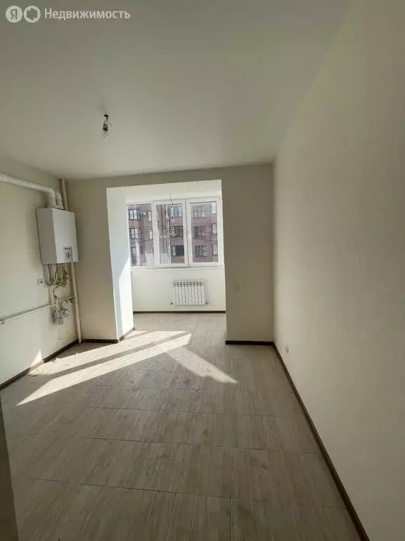 1-комнатная квартира: Владикавказ, улица Курсантов-Кировцев, 33 (46 м) - Фото 0