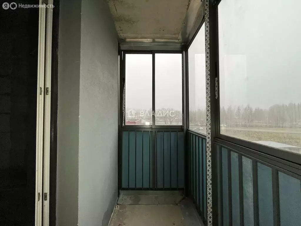 2-комнатная квартира: Москва, район Троицк, улица Яворки, 1к5 (56.9 м) - Фото 1