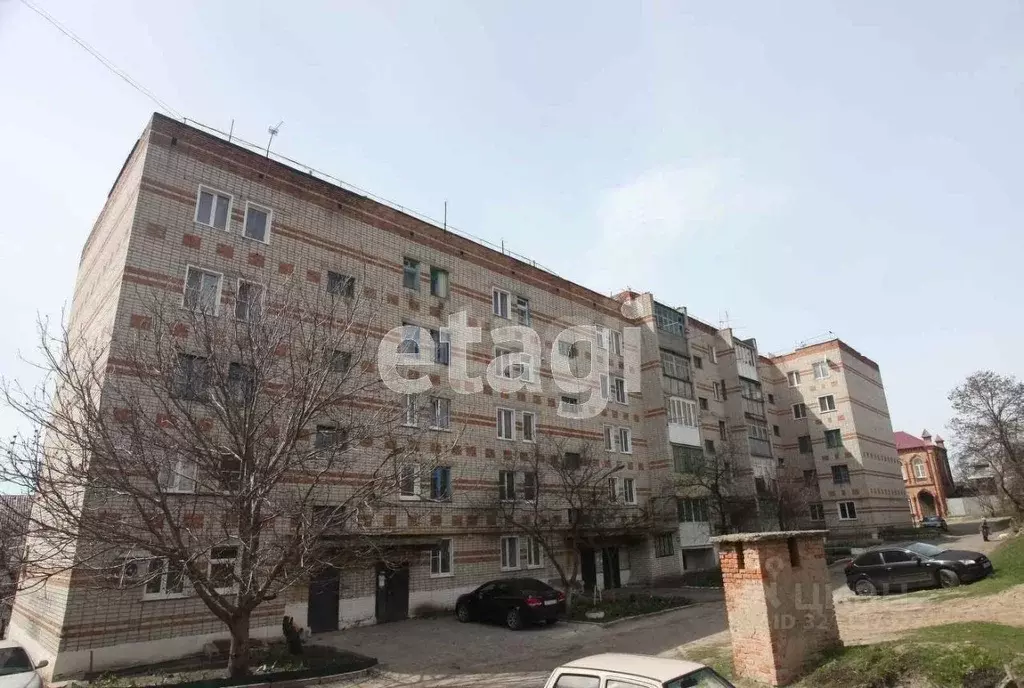 2-к кв. Белгородская область, Валуйки ул. Тимирязева, 117 (50.3 м) - Фото 0