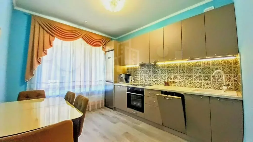 2-к. квартира, 60 м, 5/12 эт. - Фото 0