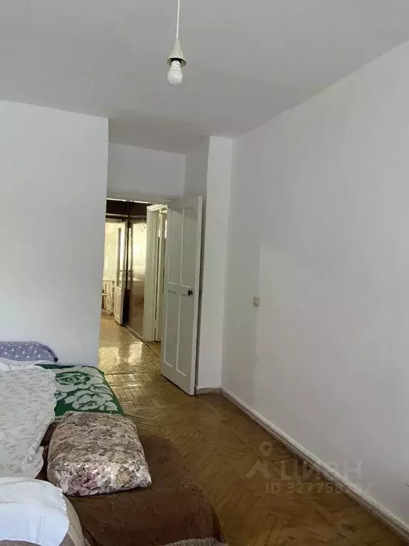 3-к кв. Северная Осетия, Владикавказ пл. 50 лет Октября, 6 (60.0 м) - Фото 2