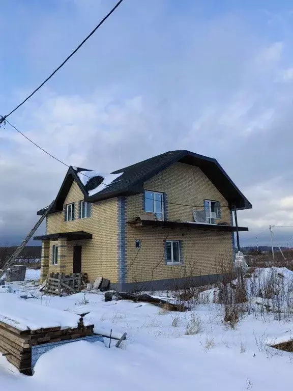 Дом в Свердловская область, Екатеринбург муниципальное образование, с. ... - Фото 0