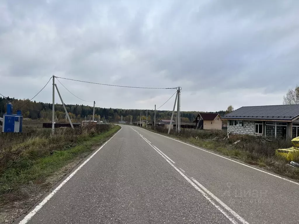 Участок в Московская область, Сергиево-Посадский городской округ, д. ... - Фото 1