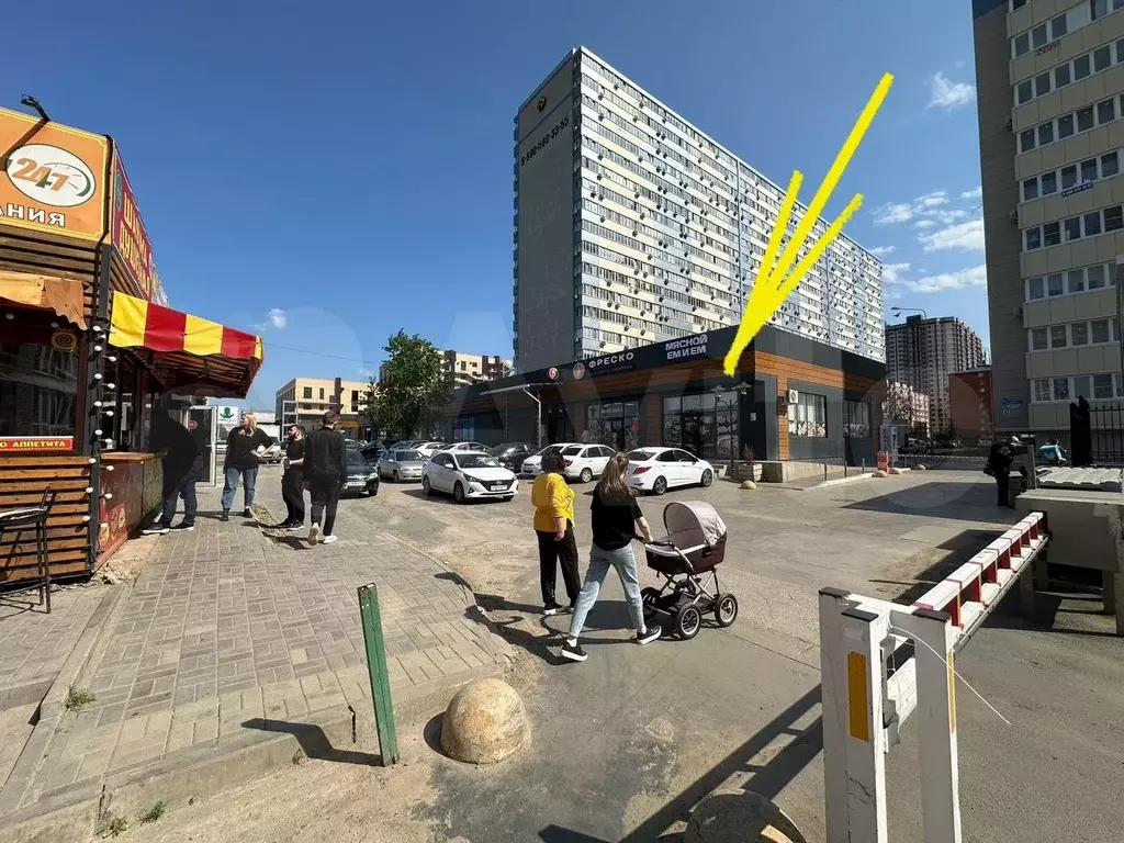 Угловое помещение 75 кв, на высоком трафике - Фото 0