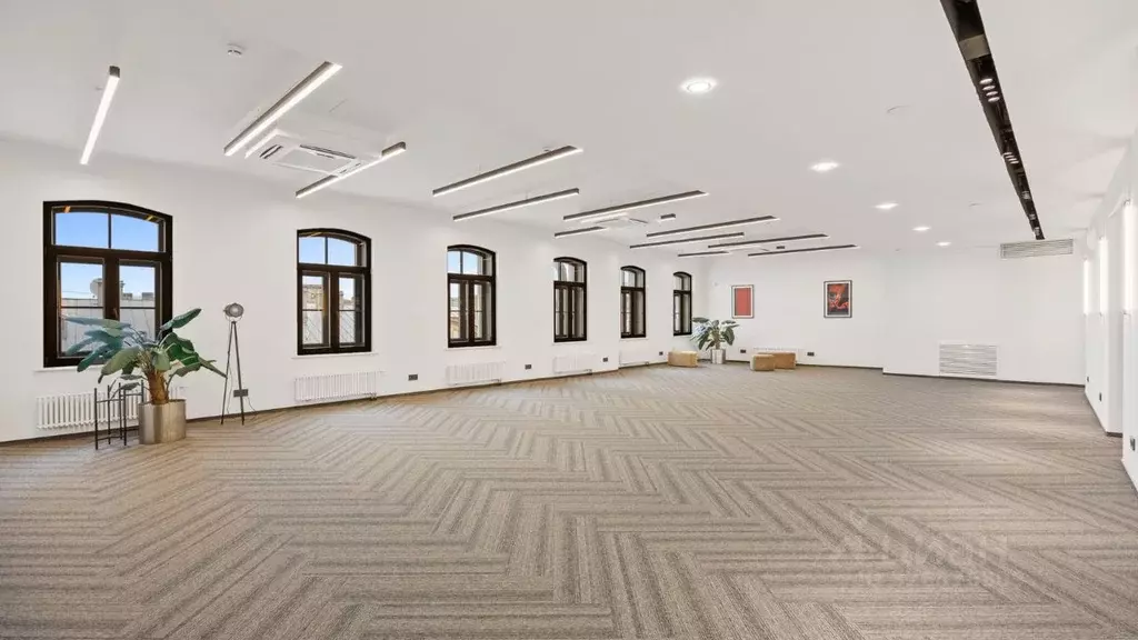 Офис в Санкт-Петербург Миллионная ул., 6 (777 м) - Фото 1