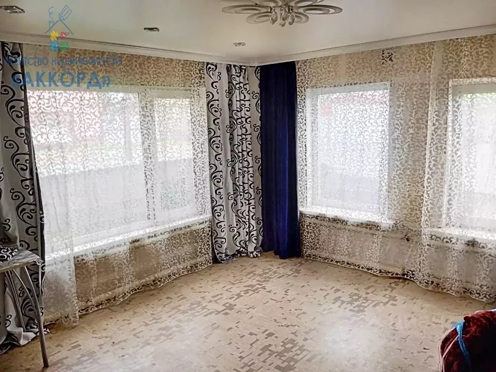 Дом в Алтайский край, Бийск Средний пер. (27 м) - Фото 1