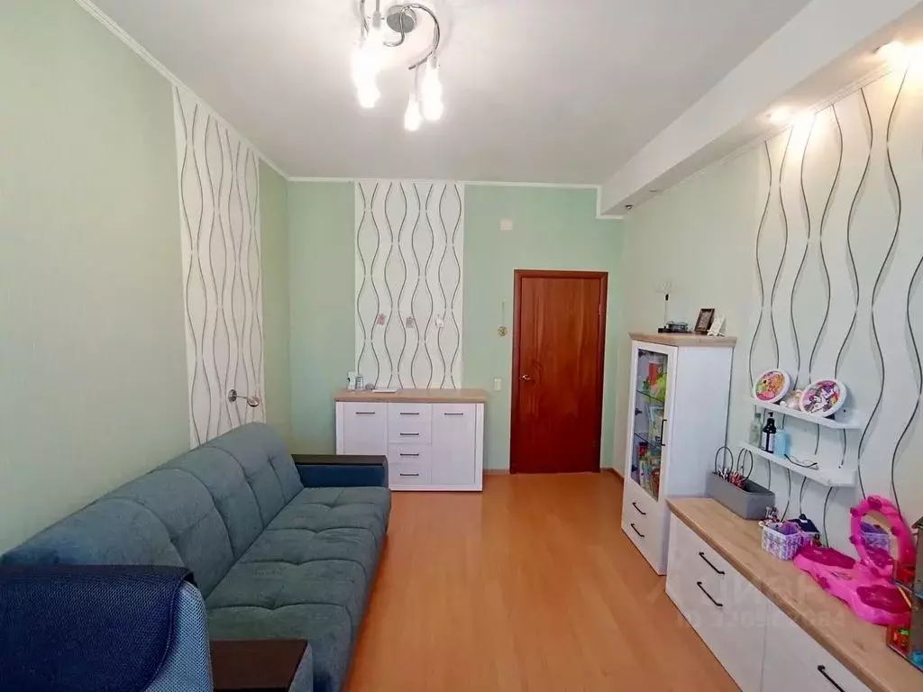 2-к кв. Курская область, Курск ул. Димитрова, 52 (71.0 м) - Фото 0