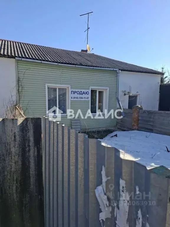 Дом в Тульская область, Плавск ул. Коммунаров, 72 (40 м) - Фото 1