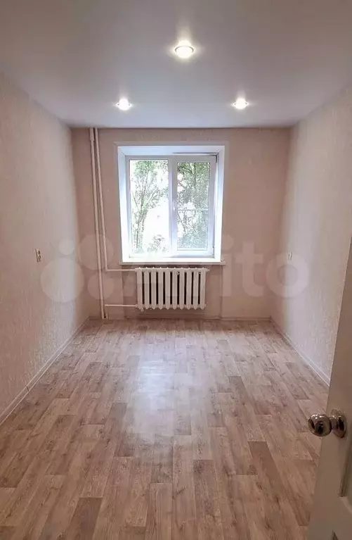 Комната 12 м в 4-к., 4/9 эт. - Фото 0