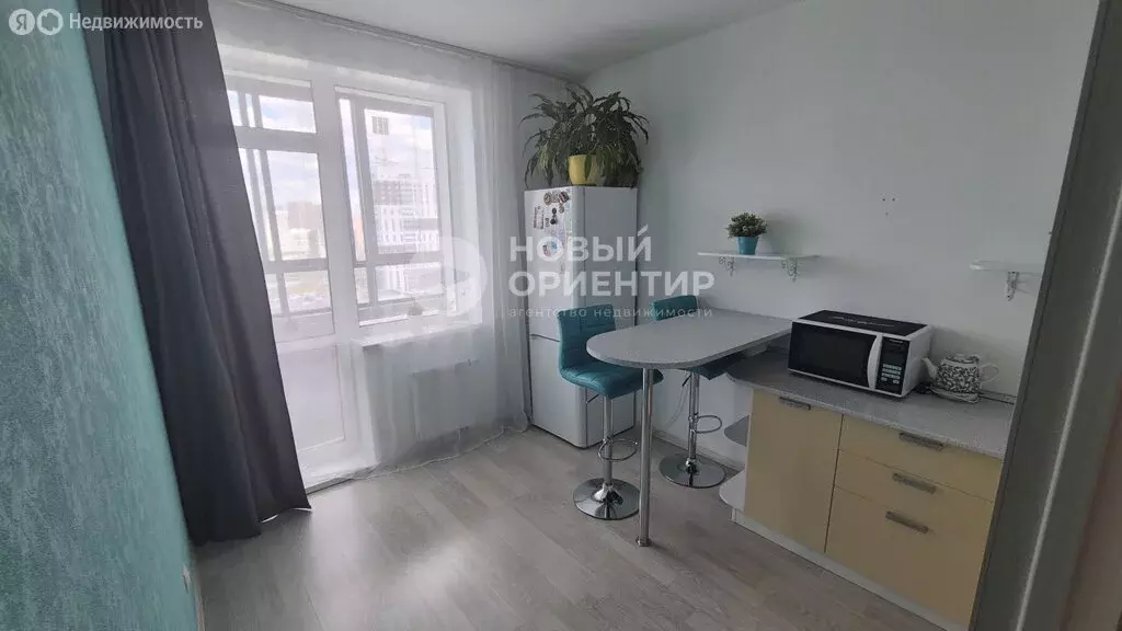 1-комнатная квартира: Екатеринбург, улица Евгения Савкова, 8 (34.7 м) - Фото 0
