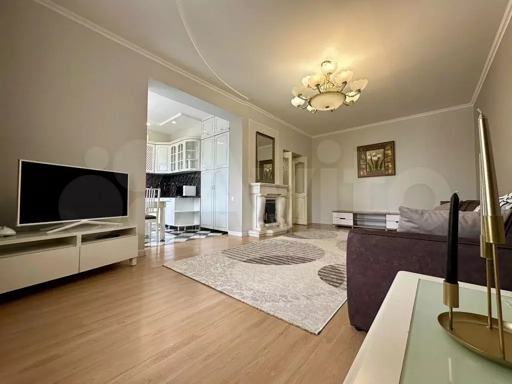 3-к. квартира, 110 м, 3/8 эт. - Фото 1