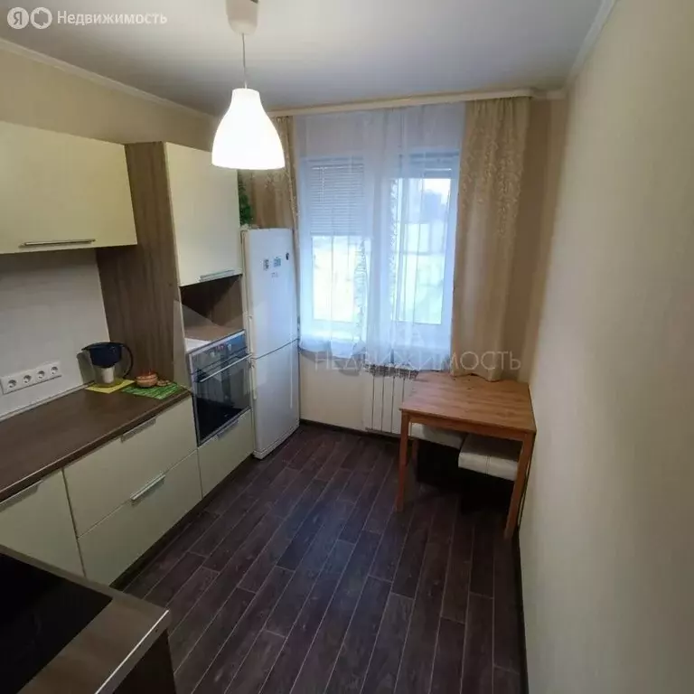 2-комнатная квартира: Тюмень, улица Александра Логунова, 4 (52.9 м) - Фото 2