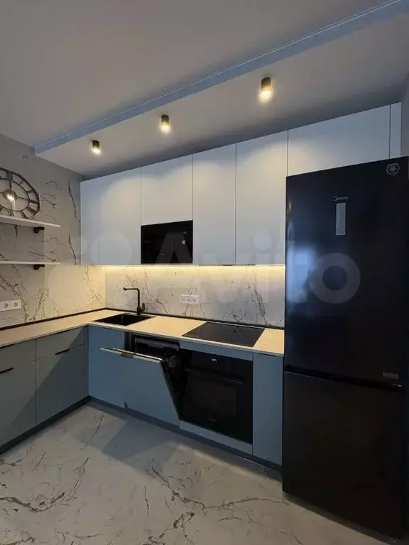 3-к. квартира, 60 м, 31/32 эт. - Фото 1