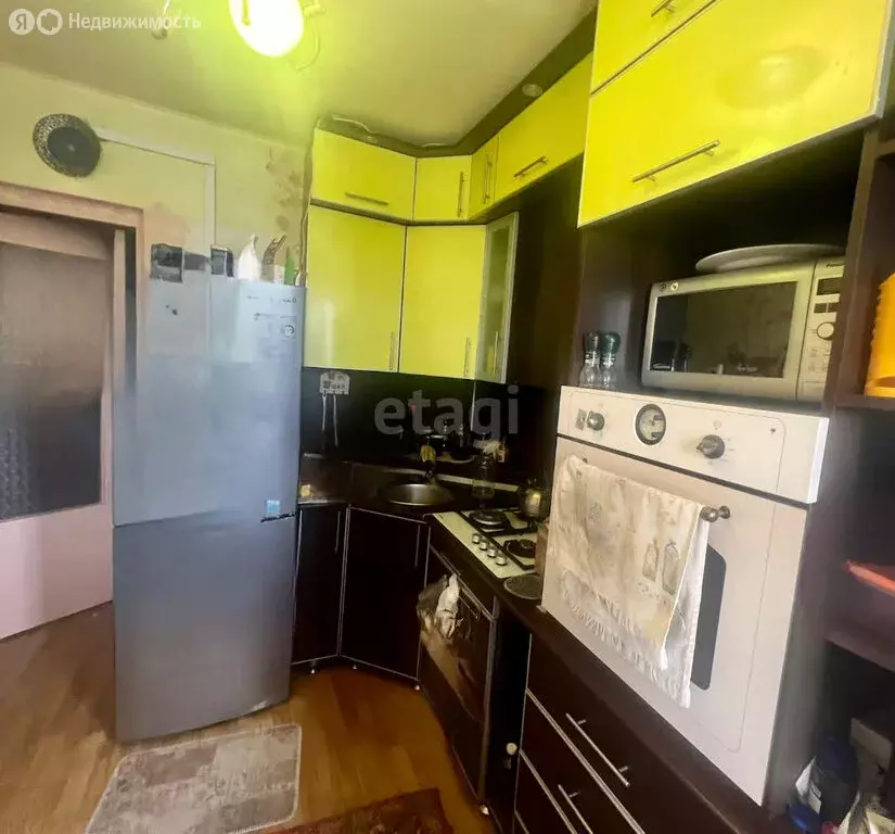 3-комнатная квартира: Губкин, Севастопольская улица, 2 (78.6 м) - Фото 0
