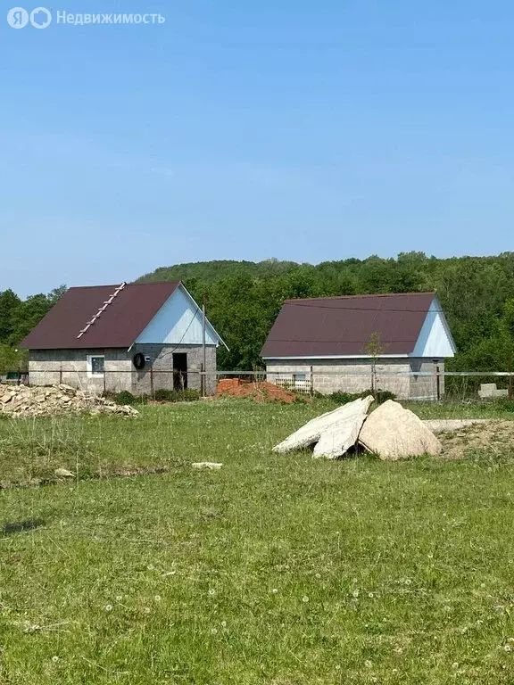 Дом в Республика Башкортостан, Стерлибашевский сельсовет, деревня ... - Фото 1