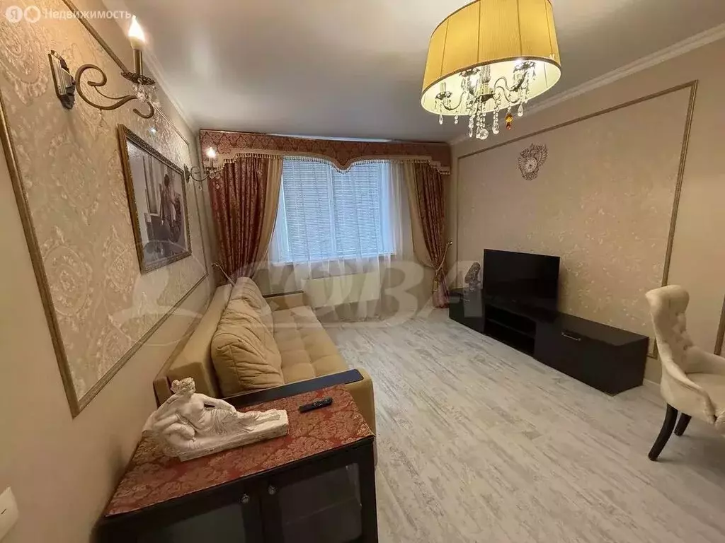 1-комнатная квартира: Ялуторовск, улица Свободы, 164к2 (42.5 м) - Фото 2