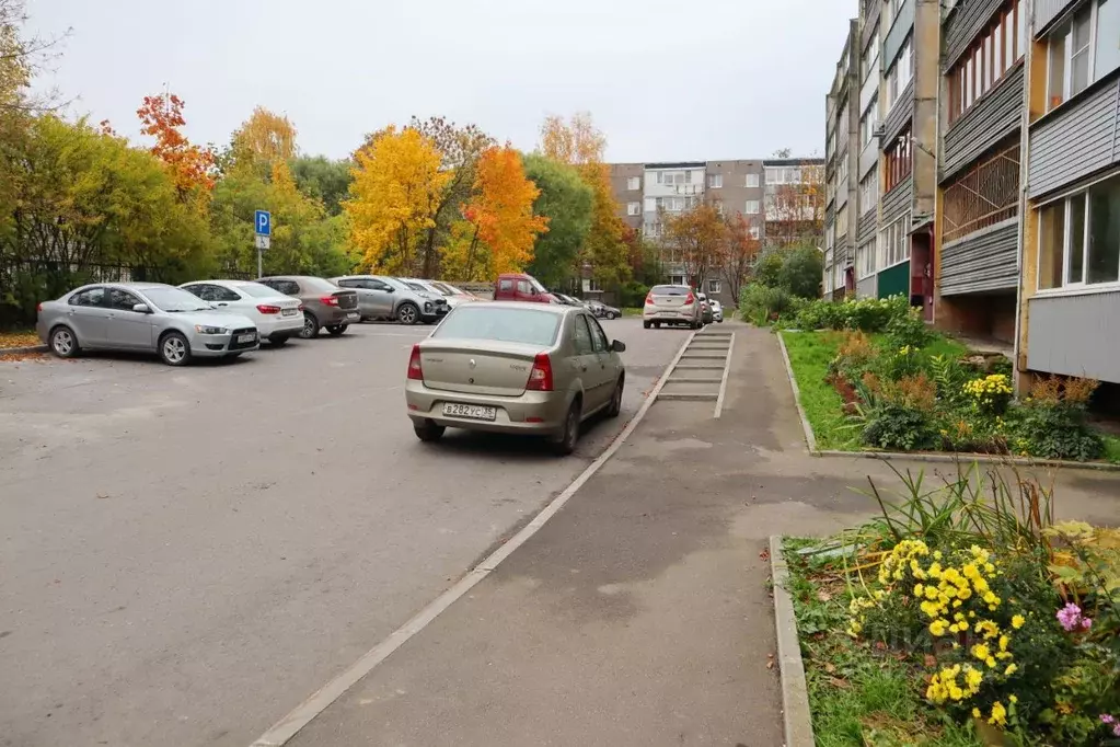 3-к кв. Вологодская область, Череповец ул. Командарма Белова, 43 (65.0 ... - Фото 2