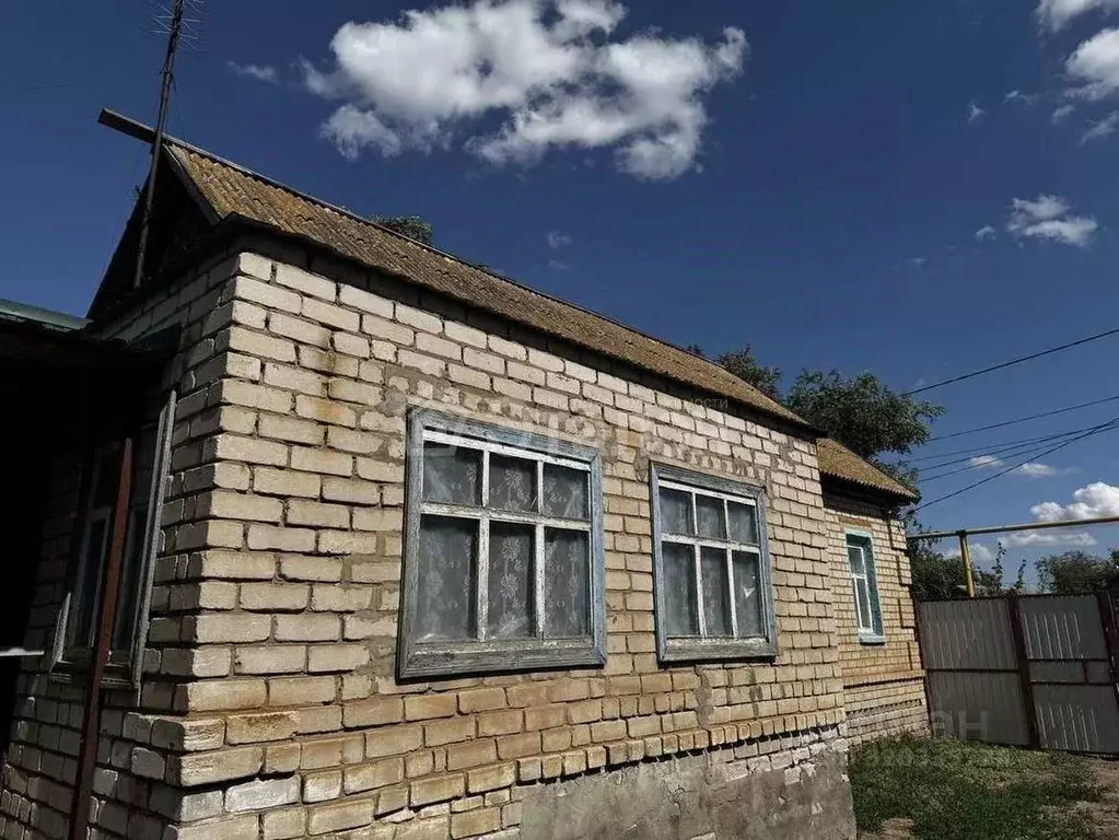 Дом в Волгоградская область, Ленинск ул. Гагарина, 59 (66 м) - Фото 1