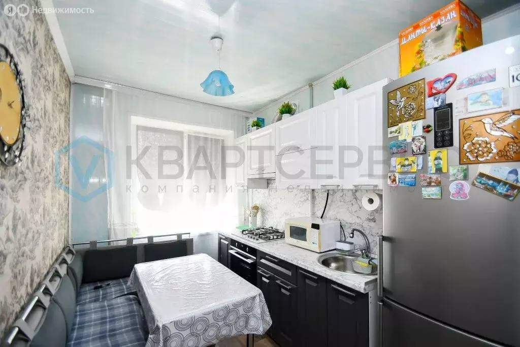 4-комнатная квартира: Омск, улица Демьяна Бедного, 91 (60.6 м) - Фото 1